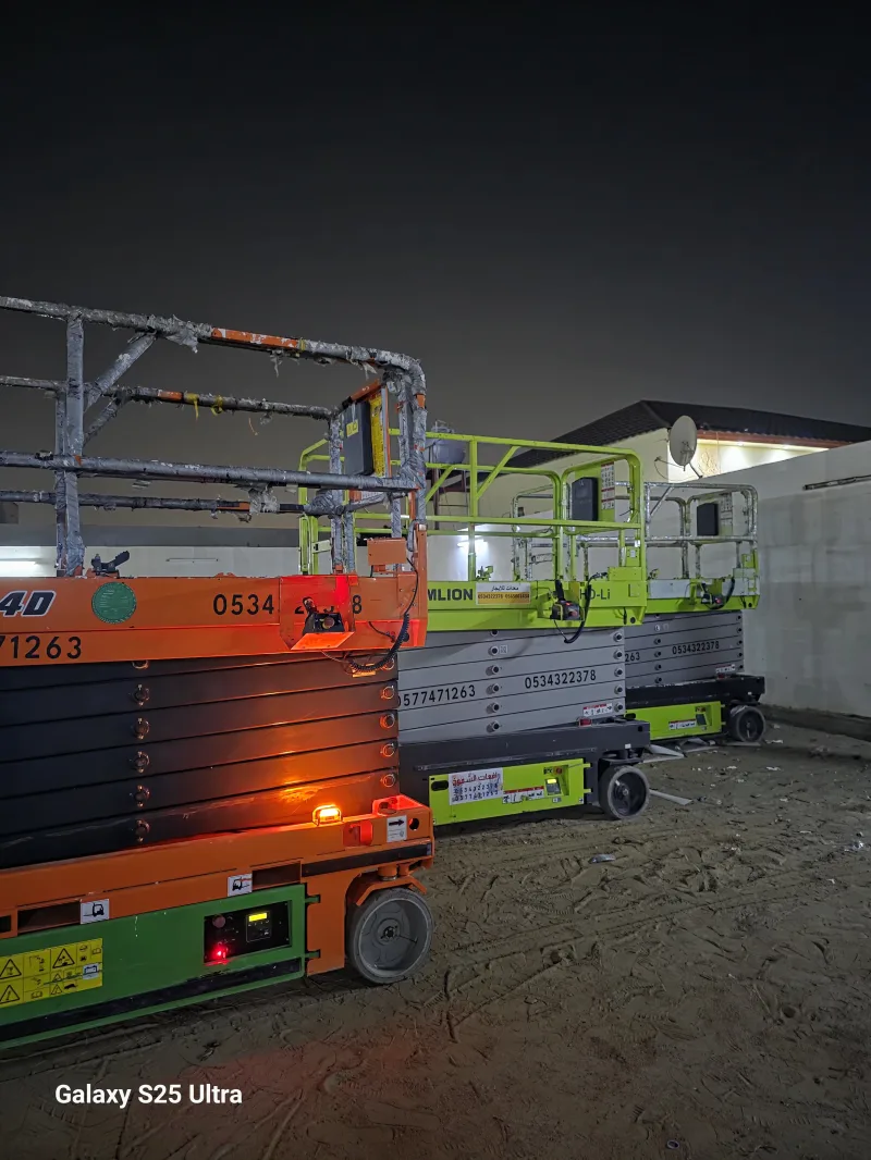 تأجير المعدات الثقيلة في الرياض: دليل المقاول